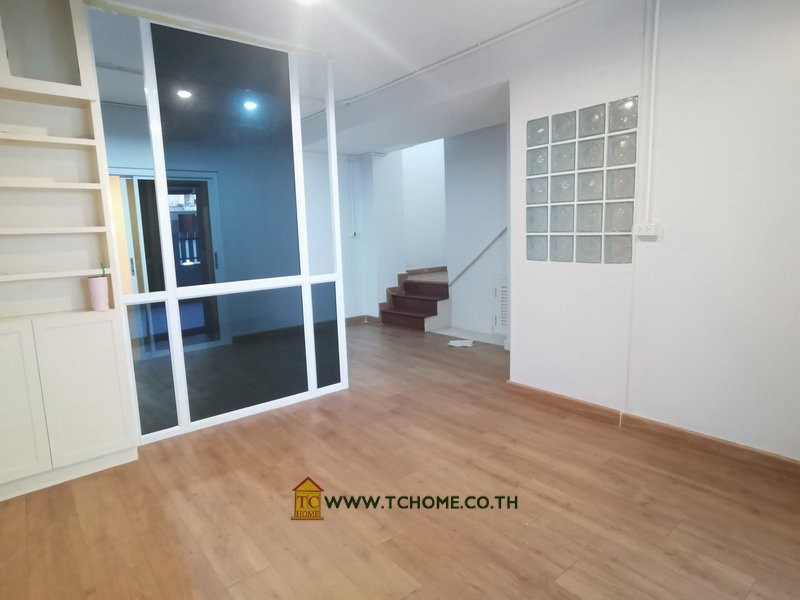 รูป ขายทาวน์เฮ้าส์ 2 ชั้น 30 ตรว. พฤกษา 15 บางพลี-ตำหรุ บ้านสวยสภาพดีมีต่อเติม พร้อมปั๊ม+แท็งก์น้ำ มุ้งลวดเหล็กดัด ใกล้นิคมฯ บางปู ไปแพรกษา-สุขุมวิทได้ - รูปที่ 15/40