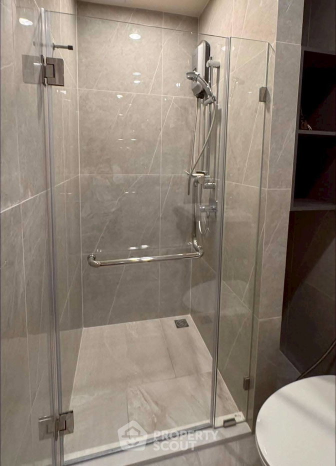 picture 1-BR Condo at Nue District R9 near MRT Phra Ram 9 (ID 2947210) - 11/11