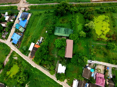ที่ดิน ชลบุรี : ที่ดิน แถมห้องพักคนงาน ออฟฟิศ ใกล้นิคมอมตะนคร เฟส 10 ทางด่วน มอเตอร์เวย์ คุ้มมากๆ สะดวก ซอยมาบโป่ง 10 เข้าออกได้หลายทาง 