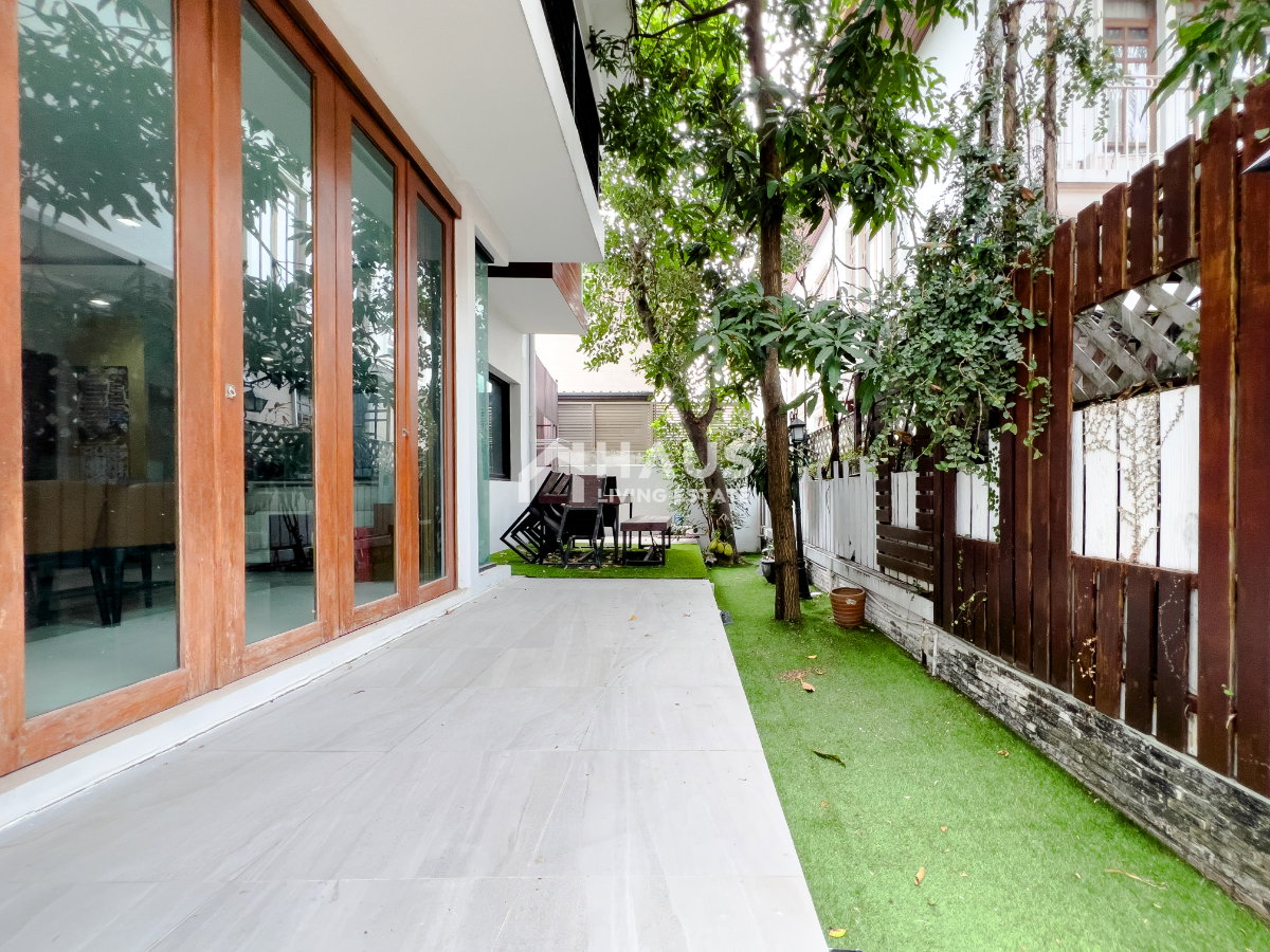 picture Beverly Hills Chaengwattana / 5 Bedrooms #HCWT055 - 53/54
