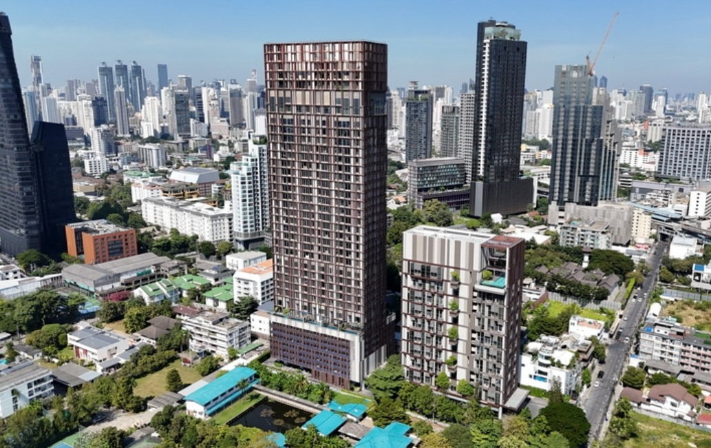 รูป HOT DEAL! ราคาดีที่สุดในโครงการ 🔥 ขายคอนโดหรู ✨ Ashton Morph 38 ชั้น 22 ห้องมุม Rare Item พร้อม Sky Corner Window เปิดรับวิวทองหล่อแบบพาโนรามา - รูปที่ 1/11