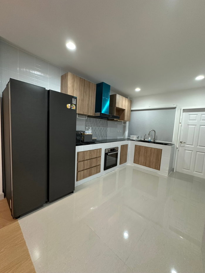รูป 🏡✨ ให้เช่าบ้านแฝด 2 ชั้น — ซอยอ่อนนุช 40 Modern Smart Home ทำเลดีเดินทางสะดวก ใกล้รถไฟฟ้า 2 สาย  - รูปที่ 11/15
