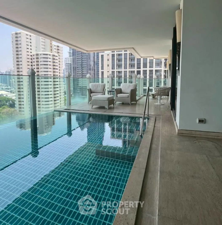 รูป คอนโด 2-ห้องนอน ที่ เลอ รัฟฟิเน่ สุขุมวิท 39 คอนโดมิเนียม ใกล้ BTS พร้อมพงษ์ (ID 2828397) - รูปที่ 4/10
