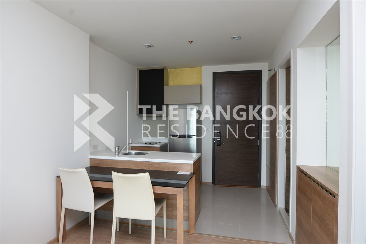 picture Convenient Travel, Great Value per Square Meter Rhythm Phahol - Ari near BTS Sena Ruam - 2/9