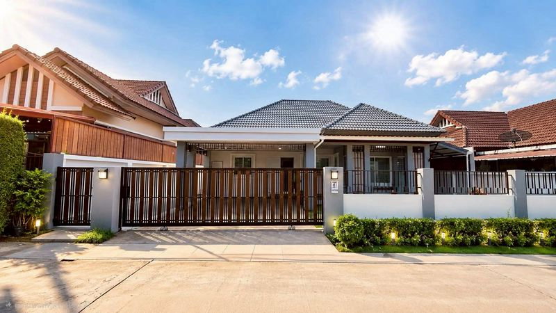 picture Quality detached houses in a peaceful atmosphere at Sensiri Home - Laem Chabang. - 1/13