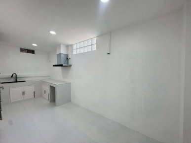 รูป ขายบ้านแฝดสองชั้น บ้านรีโนเวทใหม่ ทำเลใกล้ม.แม่โจ้ #CSS101888 - รูปที่ 12/14