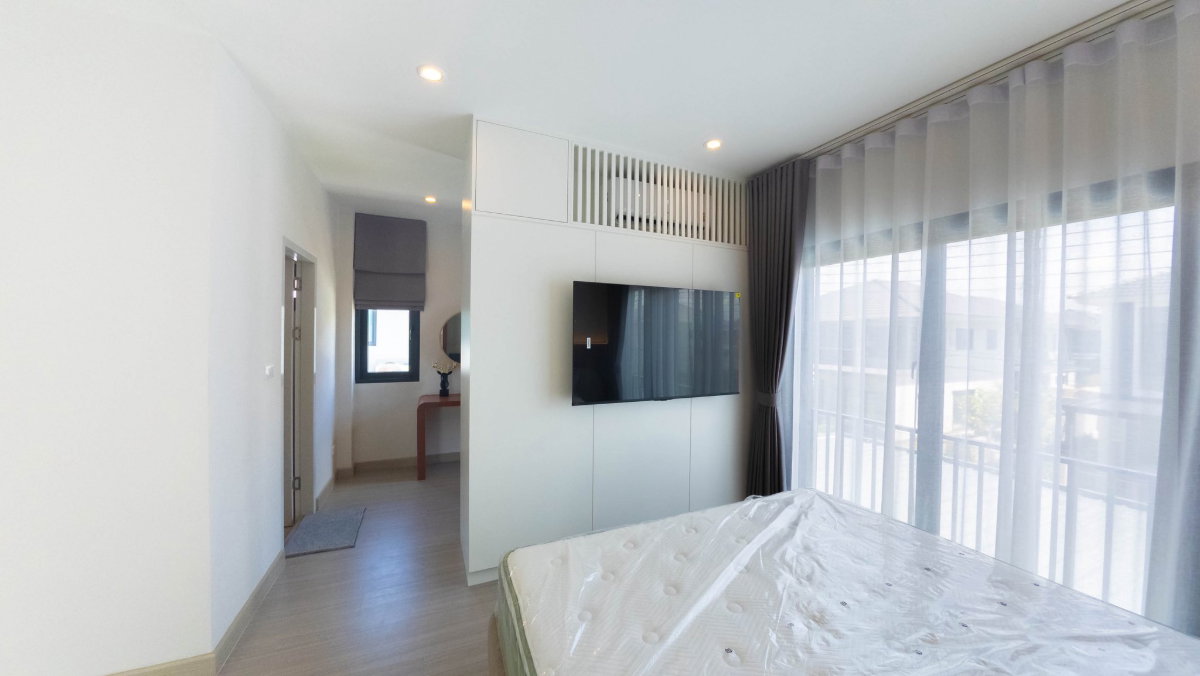 picture House in a gated community with 24-hour security. Quiet neighborhood. #A5-H0739 - 18/22