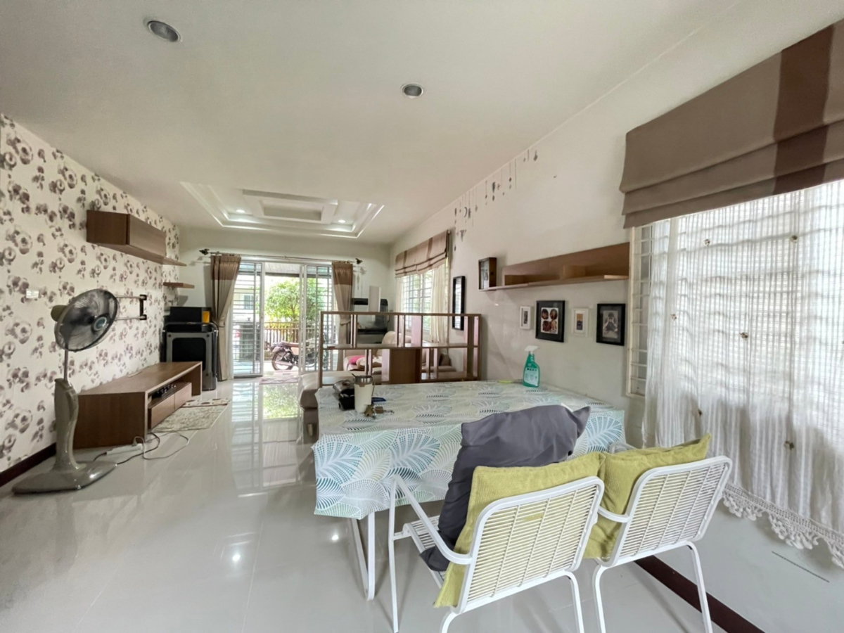 รูป บ้านในโครงการบ้านเงียบสงบ ระบบรักษาความปลอดภัย 24 ชม. บ้านมือสองสภาพใหม่หลังใหญ่ #C4MG100535 - รูปที่ 6/17