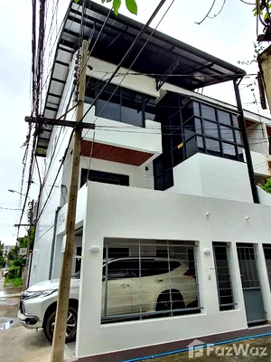 เช่าทาวน์โฮม ม.ศรีนครินทรวิโรฒ วิทยาเขตประสานมิตร : ทาวน์เฮ้าส์ให้เช่า 2 ห้องนอน ใน คลองตันเหนือ, กรุงเทพมหานคร 6411448