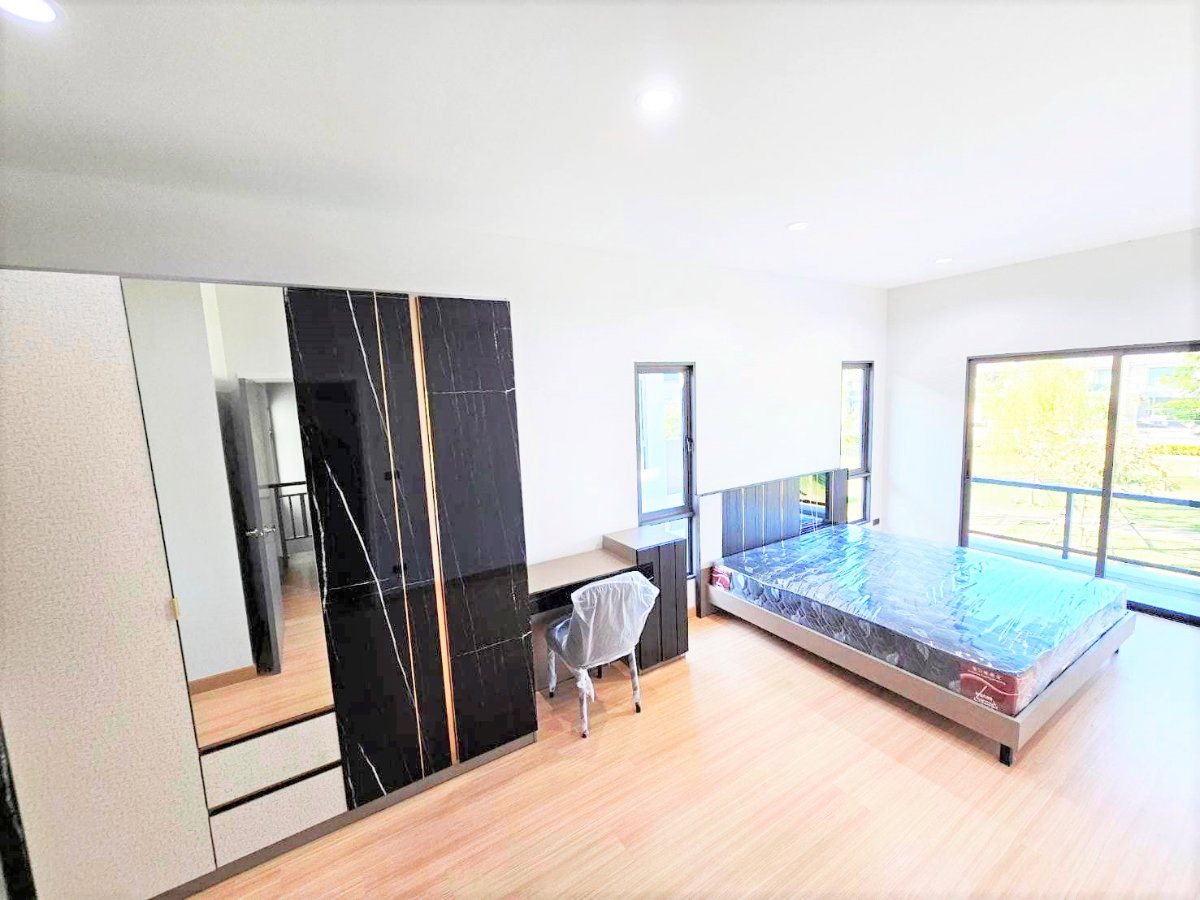 picture House for rent with 3 bedrooms and 3 toilets #A5-H0001 - 12/25