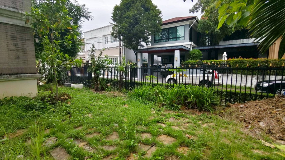 รูป ขายบ้านเดี่ยวหลังใหญ่หัวมุม หมู่บ้านลดาวัลย์ ขนาด 252.9 ตร.ว.ปิ่นเกล้า กาญจนาภิเษา ราคาพิเศษและต่อรองได้ - รูปที่ 4/12