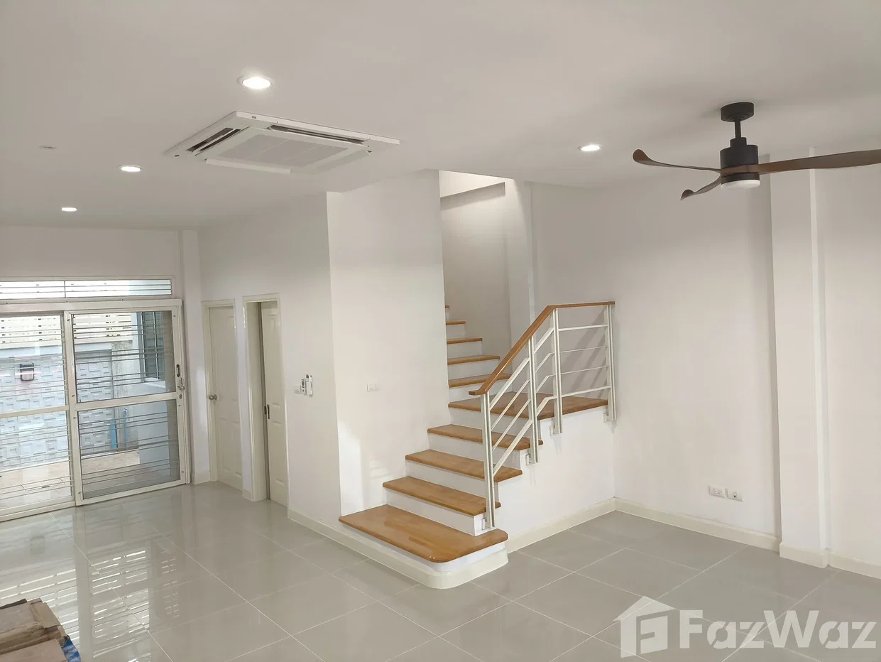 รูป บ้านเดี่ยวให้เช่า 3 ห้องนอน ในโครงการ Baan Klang Muang Urbanion Rama 9 - Ladprao 6411951 - รูปที่ 3/12