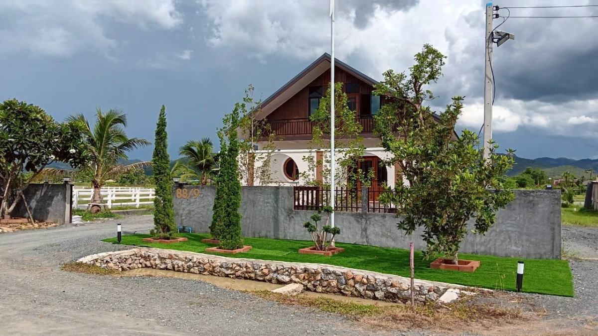 picture Single-storey house for rent with 4 bedrooms,2 toilets and 1 kitchen. #ASP-H0709 - 22/22