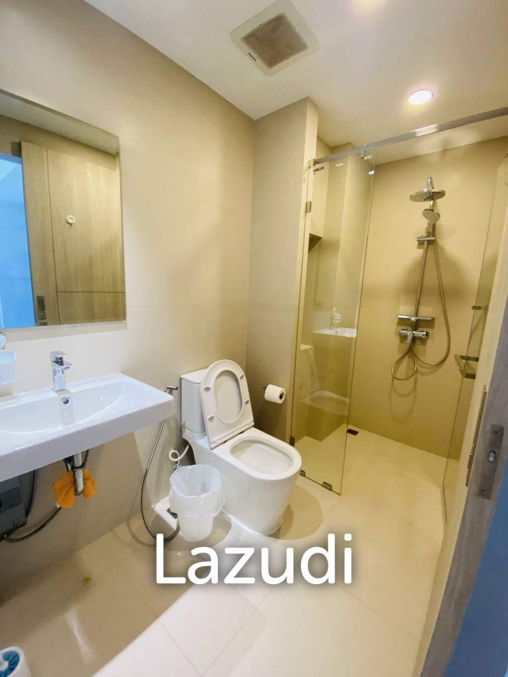 COSY 2 BEDROOM UNIT IN SKYPARK BUILDING C - image 4