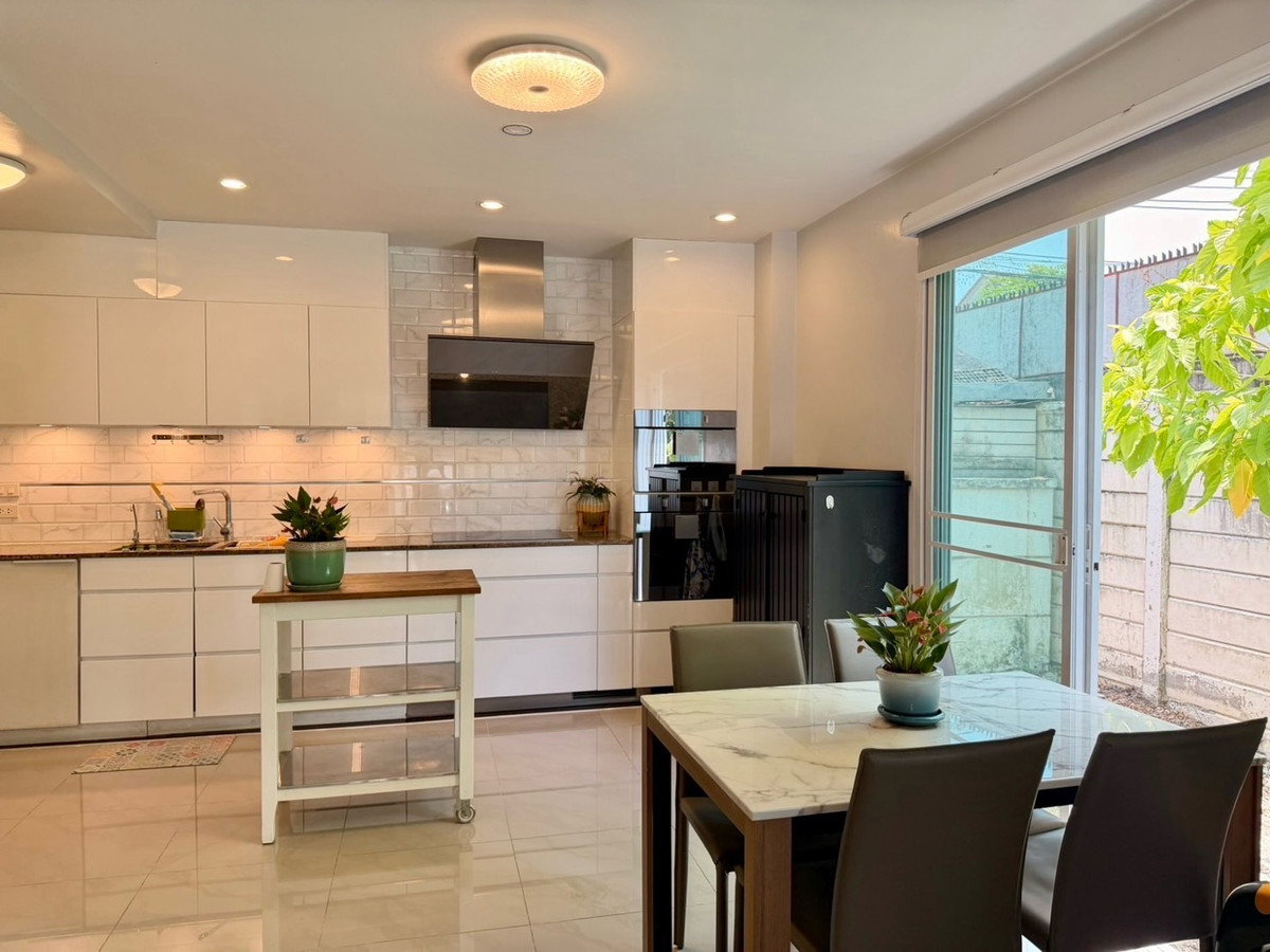 รูป 🏢#MT2605_187🏢💥ด่วน💥ว่างชัวร์ รีบคลิก ก่อนหลุดมือ‼️ 𝗙𝗼𝗿 𝗥𝗲𝗻𝘁 5️⃣0️⃣k.🔥 #ใกล้รถไฟฟ้าสายสีเหลือง โครงการ   ทาวน์ อเวนิว พระราม 9 - รูปที่ 42/43