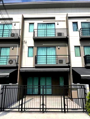 ทาวน์โฮม เดอะ คริสตัล เอสบี : 🏠 ขายบ้าน : Baan Klang Muang Ratchaphruek-Sathorn (บ้านกลางเมือง ราชพฤกษ์-สาทร)   รหัสทรัพย์ | 📌LNP-H301 