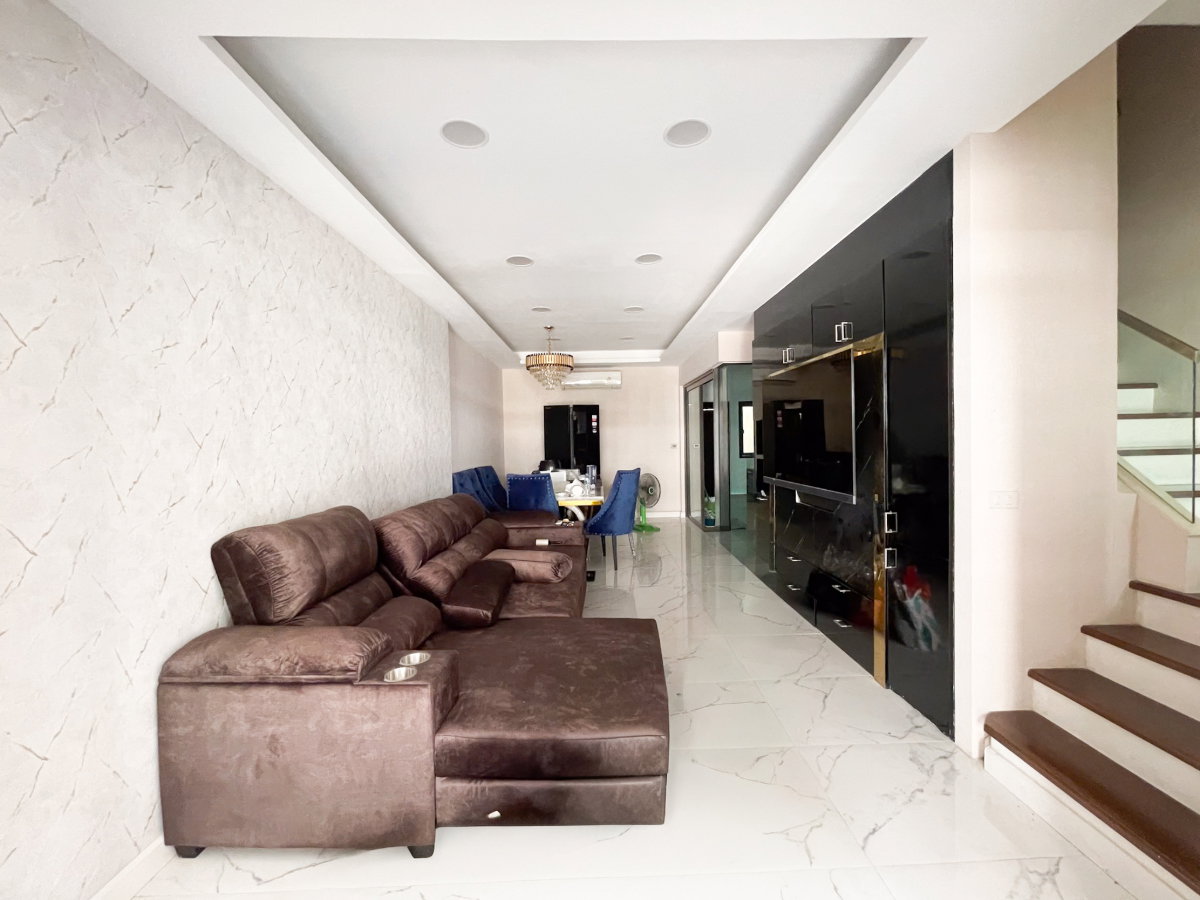 picture Luxury Renovated Townhome | Jacuzzi Included | Near Pink Line MRT | Ram Intra 65 - 3/17