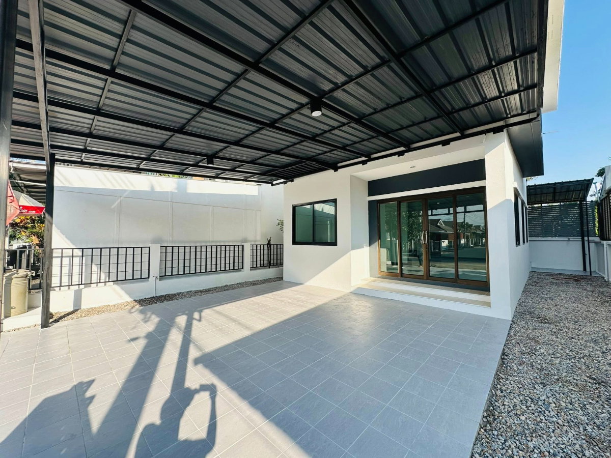 รูป บ้านเดี่ยวสองชั้นในโครงการ ทำเลหางดง เดินทางสะดวก ใกล้ตลาดและแหล่งชุมชน #หางดง ราคาเพียง 2.2 ล้านบาท #CHD101801 - รูปที่ 22/24
