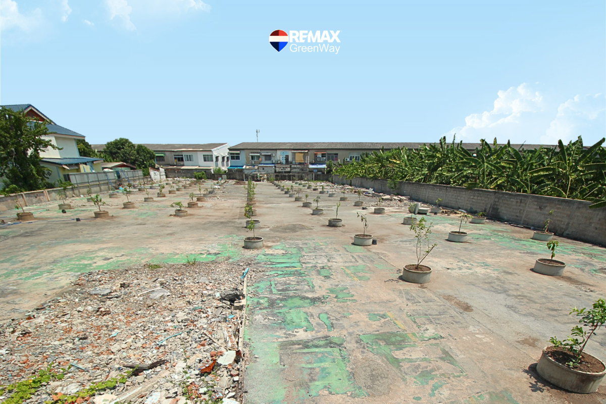 รูป ขายที่ดินเพชรเกษม ถนนเลียบคลองฝั่งเหนือ ถมแล้ว ล้อมรั้ว ราคาถูก 1-3-50 ไร่ - รูปที่ 2/13