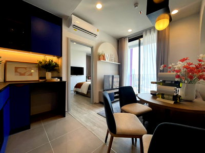 Condos for rent : PFD-08520 Condo for rent XT Ekkamai (XT Ekkamai), beautiful room, city view. Fully furnished, ready to move in, near the BTS 🏙️✨