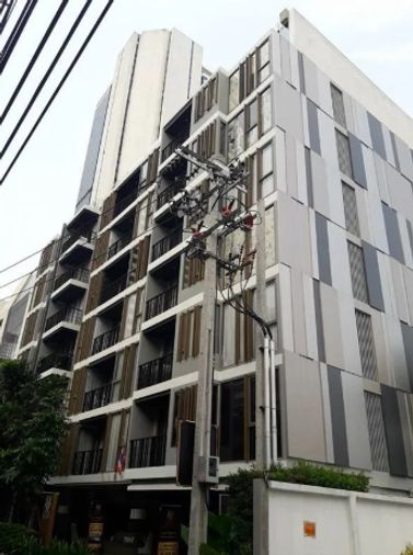 ขายคอนโด 1 ห้องนอน 42 ตร.ม. คลาส สีลม