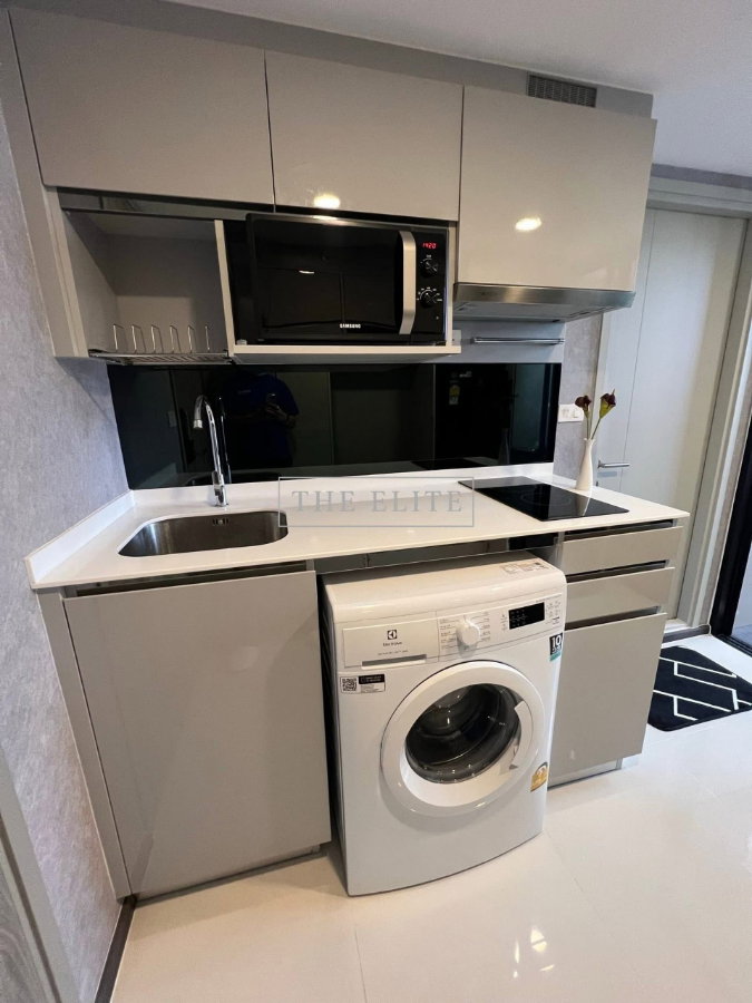 รูป ✨For Rent | ห้องพักดีไซน์หรูพร้อมอยู่สไตล์ Premium Luxury ที่ KnightsBridge Space Ratchayothin - รูปที่ 7/36
