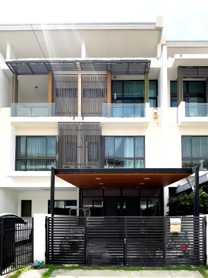 ทาวน์โฮม กรุงเทพมหานคร : ทาวน์โฮม The Terrace รามอินทรา 65 ตกแต่งใหม่ พร้อมอยู่ ถนนเมน 6,190,000 บาท