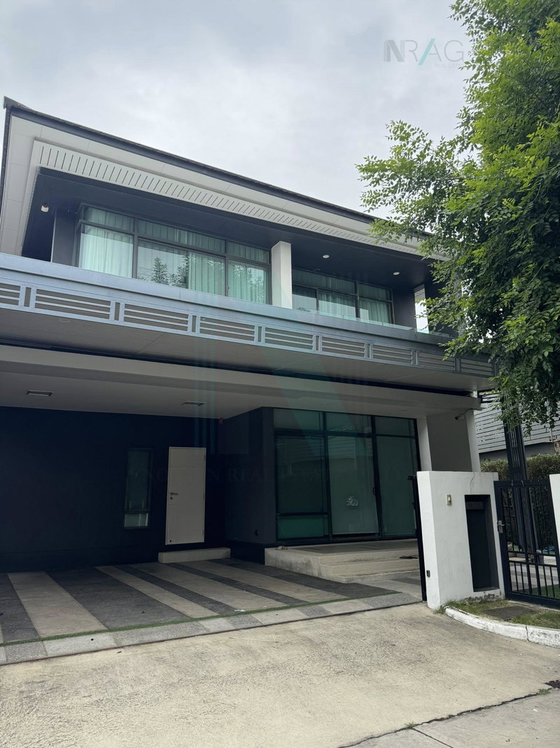 Houses for sale : For Sell House SETTHASIRI KRUNGTHEP KREETHA 2-story 4 bedroom 3 bathroom