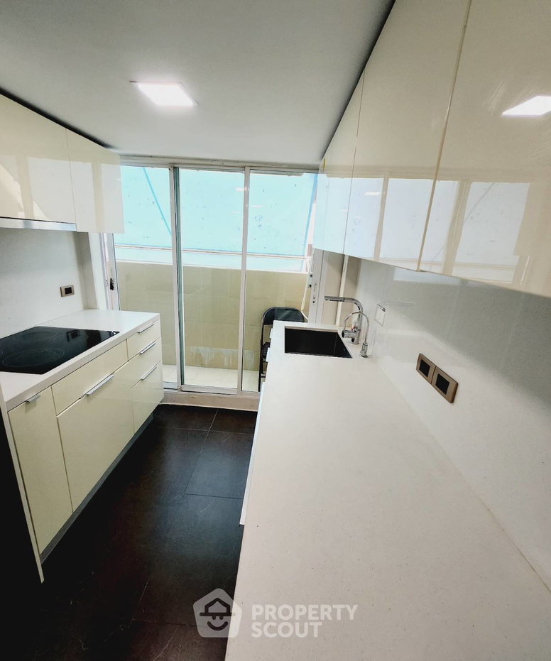 picture 4-BR Condo at 59 Heritage Sukhumvit 59 near BTS Thong Lor (ID 387323) - 3/22