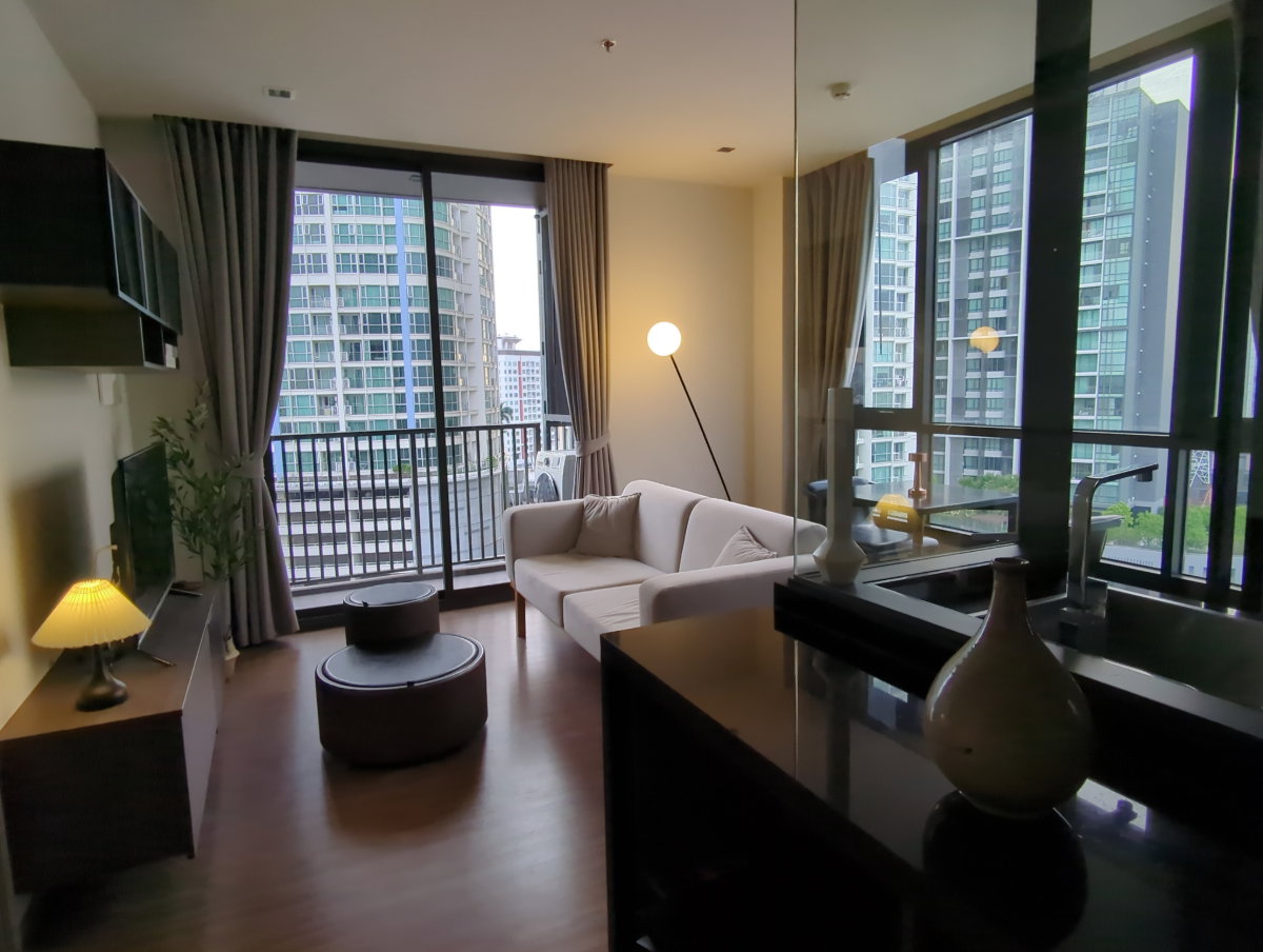 รูป เดอะ ไลน์ สุขุมวิท 71 | 1 ห้องนอน ห้องมุม45 ตร.ม. | Walk-in Closet | วิวเมือง | 26,900 บาท/เดือน - รูปที่ 1/12