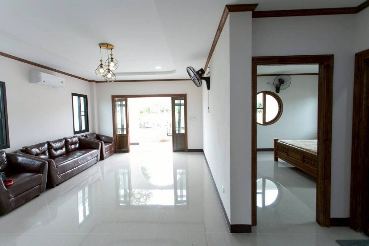 picture Single-storey house for rent with 4 bedrooms,2 toilets and 1 kitchen. #ASP-H0709 - 3/22