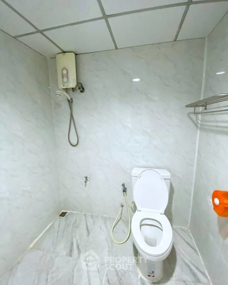 picture 1-BR Condo at Duliya Pavillion Condominium in Khlong Chaokhun Sing (ID 2921313) - 8/14