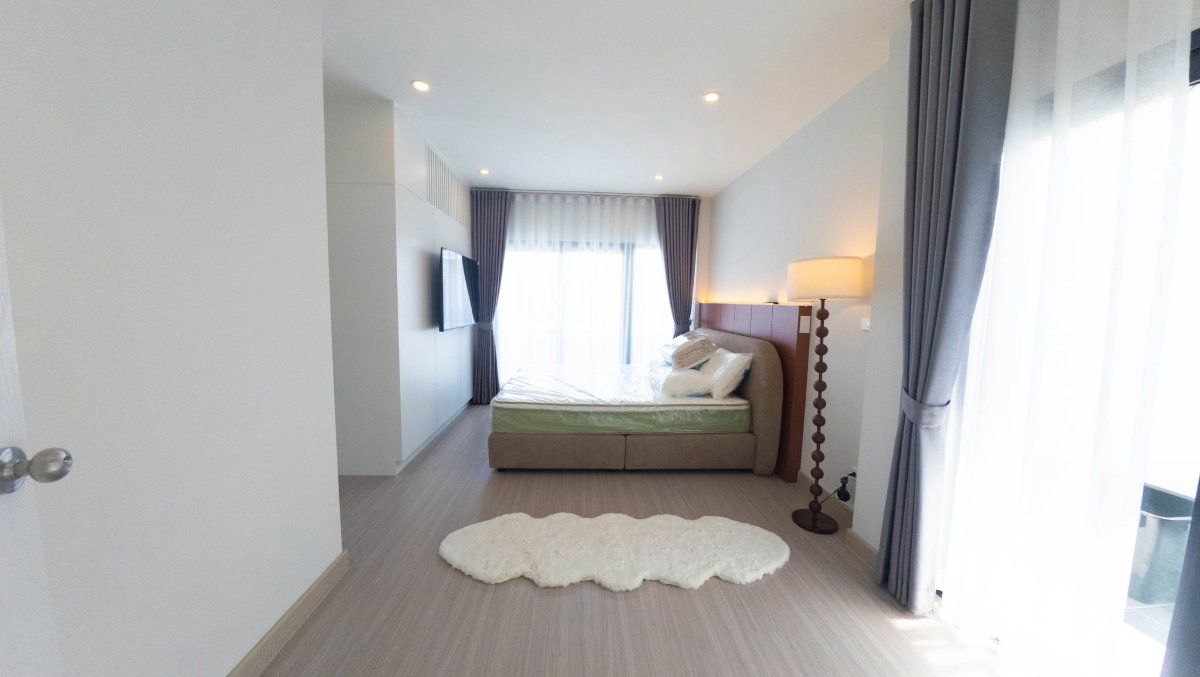 picture House in a gated community with 24-hour security. Quiet neighborhood. #A5-H0739 - 17/22