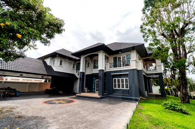 Houses for sale King Kaew Road : Windmill Park 5 bedrooms, for sale