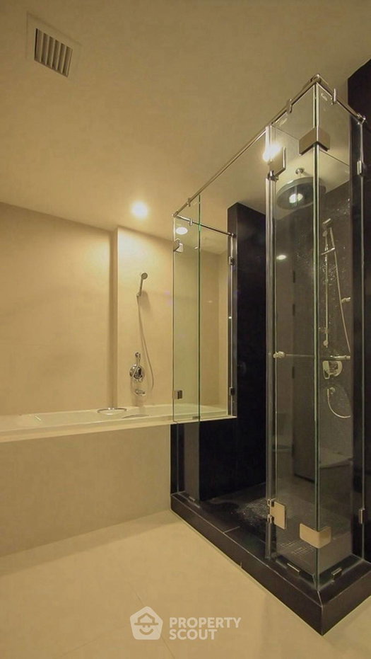 picture 1-BR Condo at The Crest Sukhumvit 24 near BTS Phrom Phong (ID 2249658) - 6/12