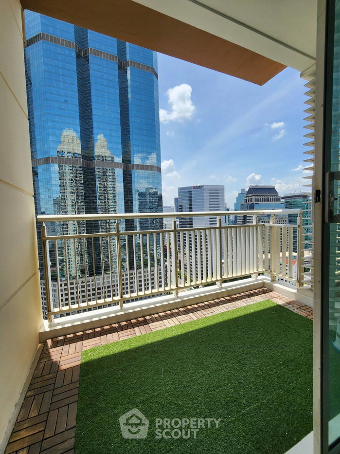 picture 1-BR Condo at The Empire Place near BTS Saint Louis (ID 513754) - 9/12