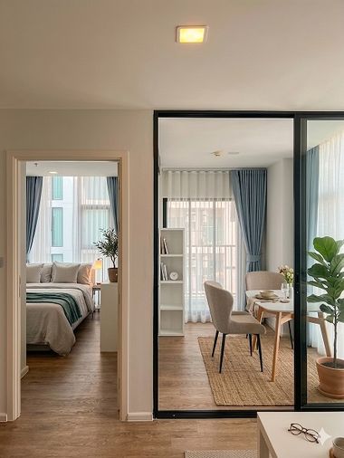 **[Corner Room] Luxury 1 Bed Plus for Rent at Ivory Ratchada 32 – Panoramic Pool View & Home Office Space**Perfect Condition & Ready to Move In**