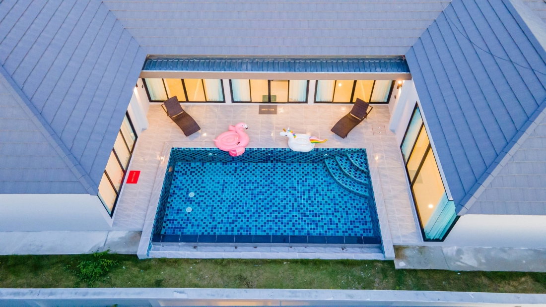 รูป KT0437📲LineID @556ryccg🏊พูลวิลล่า ห้วยใหญ่ 4 ห้องนอน ที่ดิน 153ตรว บ้าน 250ตรม🛋️พร้อมเฟอร์นิเจอร์ เครื่องใช้ไฟฟ้า🏊สระว่ายน้ำส่วนตัว - รูปที่ 2/14