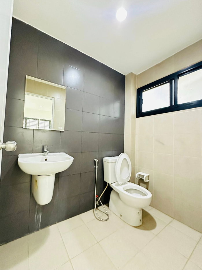 รูป บ้านเดี่ยวสองชั้นในโครงการ ทำเลหางดง เดินทางสะดวก ใกล้ตลาดและแหล่งชุมชน #หางดง ราคาเพียง 2.2 ล้านบาท #CHD101801 - รูปที่ 13/24