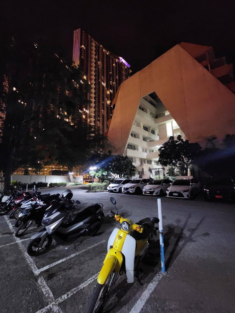 รูป ให้เช่าเพนท์เฮ้าส์หรูพัทยา 2 ชั้นสไตล์โมเดิร์น ตกแต่งบิลท์อินหรู เฟอร์นิเจอร์ครบพร้อมเข้าอยู่ ใกล้หาดจอมเทียน - รูปที่ 25/26