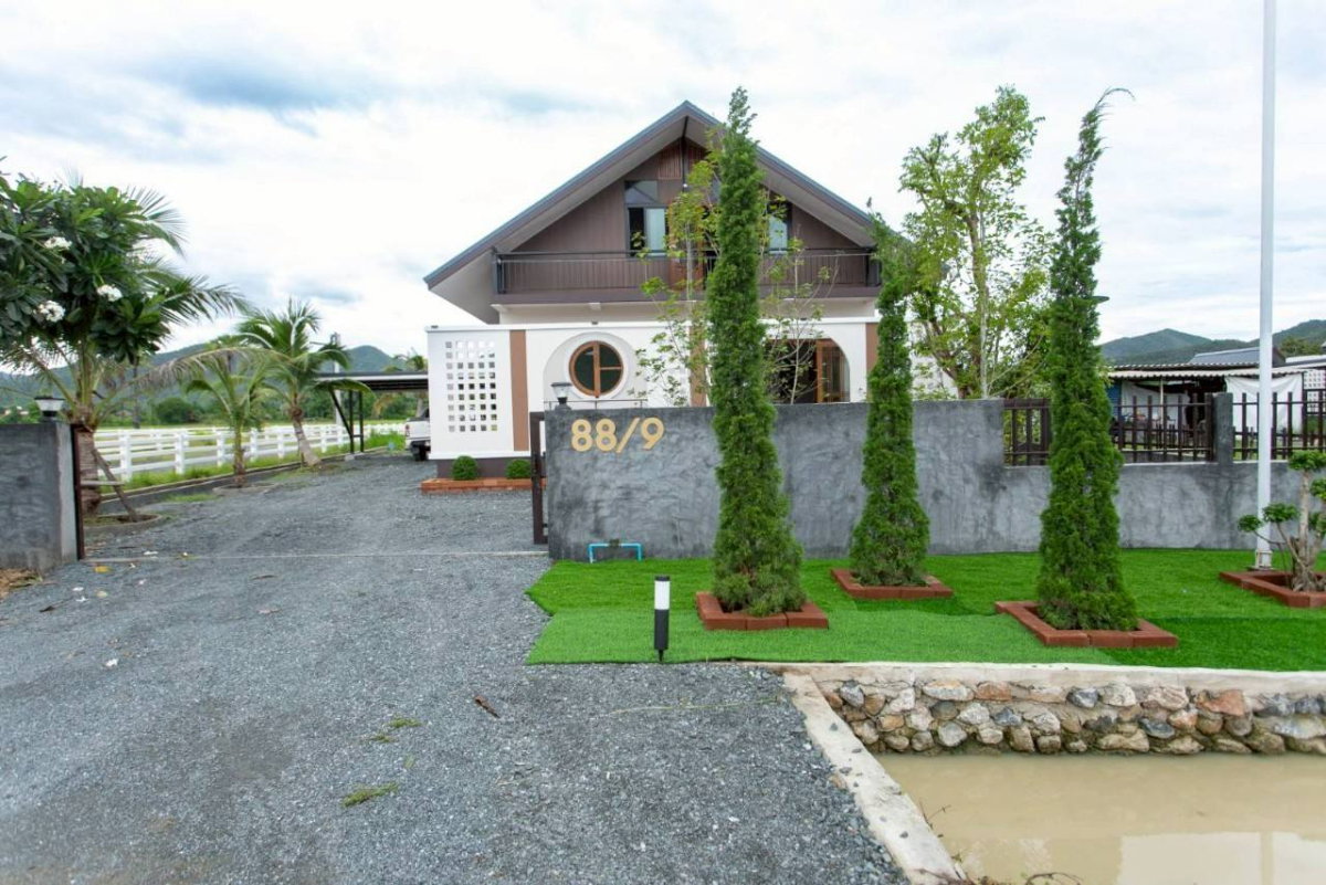 picture Single-storey house for rent with 4 bedrooms,2 toilets and 1 kitchen. #ASP-H0709 - 21/22