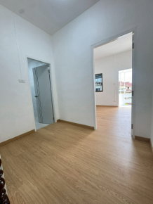 รูป ขายบ้านแฝดสองชั้น บ้านรีโนเวทใหม่ ทำเลใกล้ม.แม่โจ้ #CSS101888 - รูปที่ 6/14