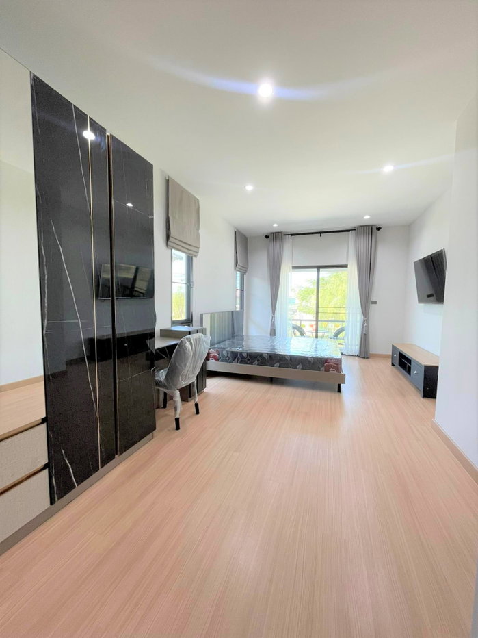 picture House for rent with 3 bedrooms and 3 toilets #A5-H0001 - 11/25