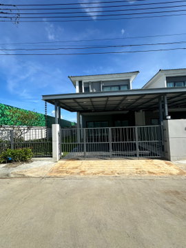 House in a gated community with 24-hour security. Quiet neighborhood. #A5-H0739