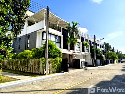 บ้านเดี่ยว ภูเก็ต : A Rooftop Pool Villa of Singular Distinction 6412047