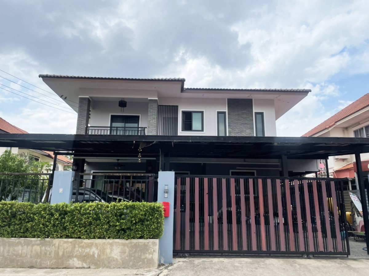 picture Two storey house for rent with 4 bedrooms, 3 bathrooms.  #A4-H0446  - 14/14