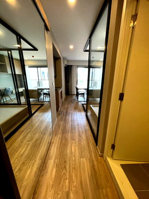 คอนโดให้เช่า : FD-003287🏙️ ให้เช่า Blossom Condo @ Sathorn–Charoenrat🚆 เดินทางสะดวก ใกล้ BTS สุรศักดิ์ 📍 ทำเลดี ย่านสาทร–เจริญราษฎร์ ใกล้ออฟฟิศ ร้านอาหาร