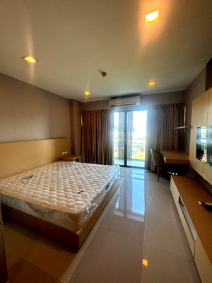 คอนโดให้เช่า : ให้เช่าคอนโด แลนด์มาร์ค เรสซิเดนซ์ เอแบค บางนา Landmark Residence ABAC Bangna ปูวอล์เปเปอร์  สวย ครบ 