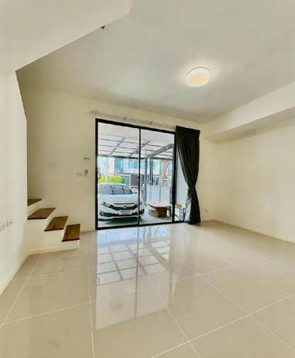 3-bed townhouse for rent, 106 sqm, 18.2 sq wah, Pleno Ramintra
