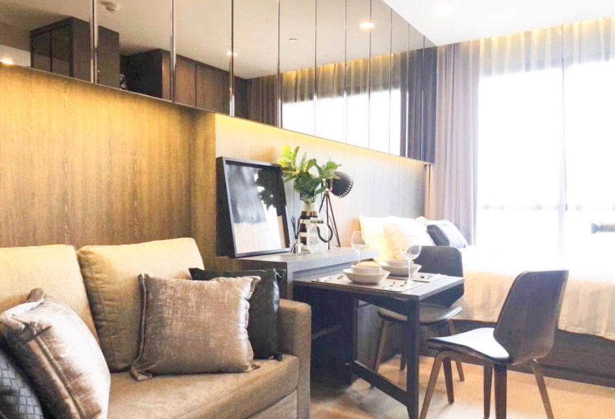 picture 23,000 Ashton chula-Silom MRT Wat Hua Lamphong (Opposite Chamchuri Square) contact Line:Katk03 - 3/7